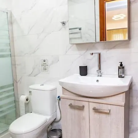 Studio Apartment With All Amenities In Kolonaki Athens Exterior photo