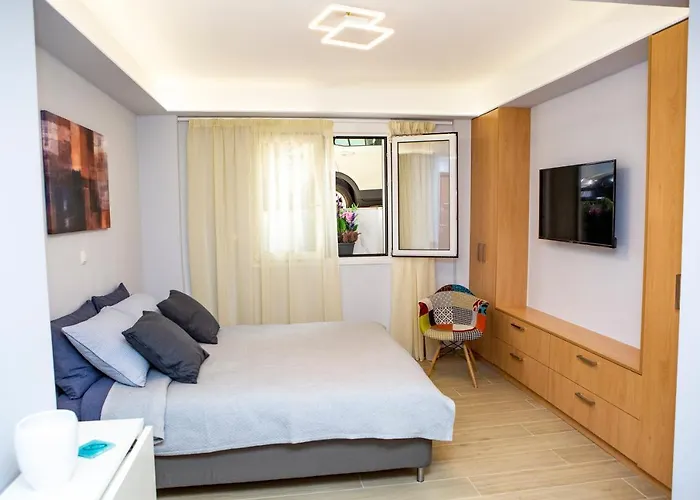 Studio Apartment With All Amenities In Kolonaki