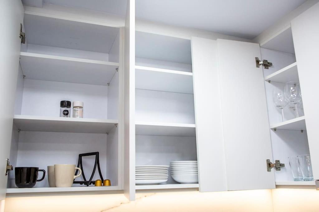 With Amenities In Kolonaki