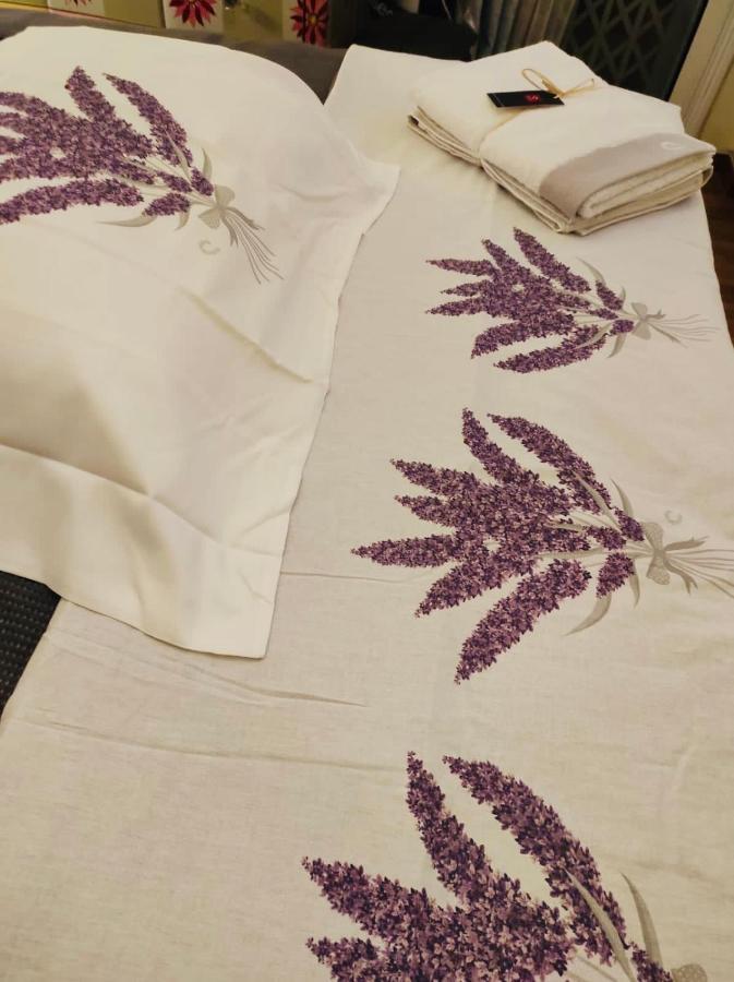 With Amenities In Kolonaki *