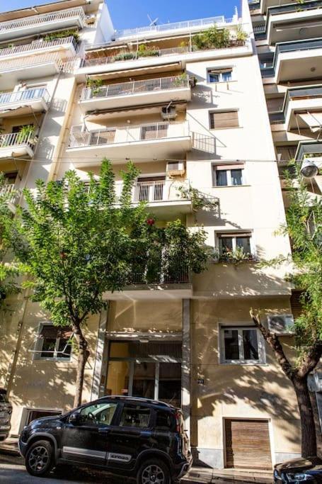 Apartment With Amenities In Kolonaki Athens